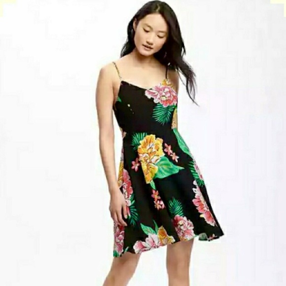 Old navy tropical dress Clearance